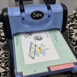 Sizzix BIGKICK Craft Die Cutting Machine with Black Accents